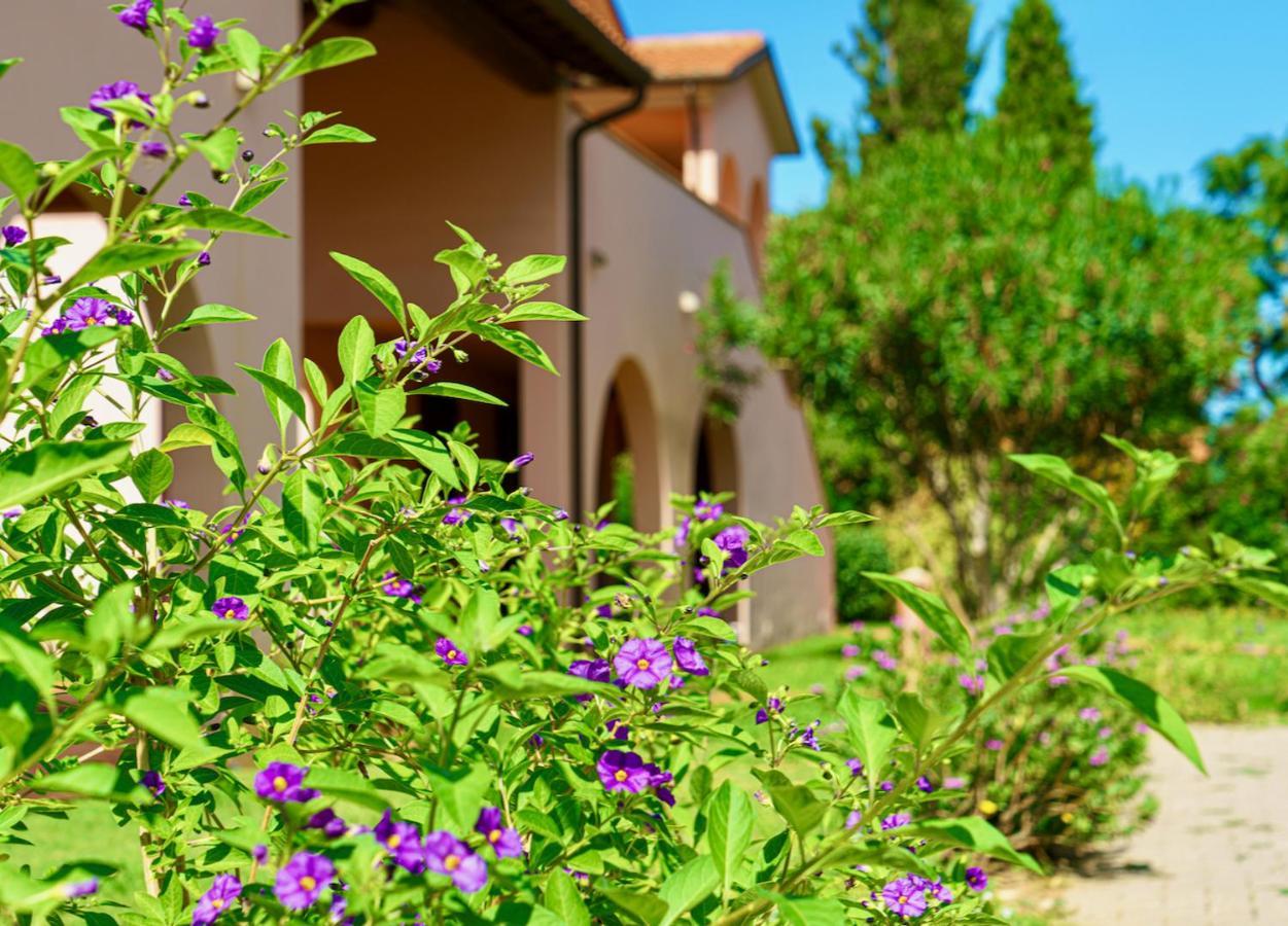 Appartamenti In Residence Villa Santa Maria San Vincenzo Exterior photo